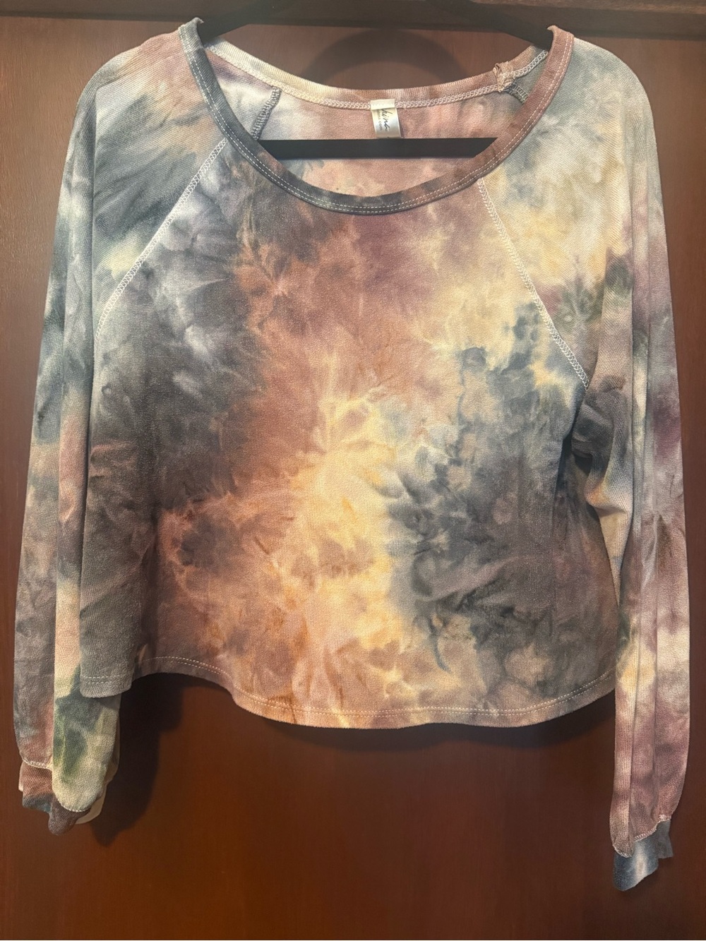 mahina Tie-Dye Cropped Sweatshirt in Gray, Yellow, Brown
